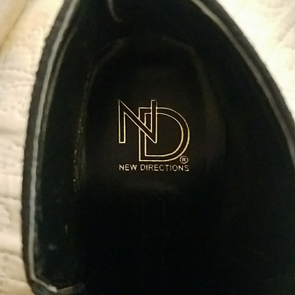 NWT Black Boots - Picture 4 of 5